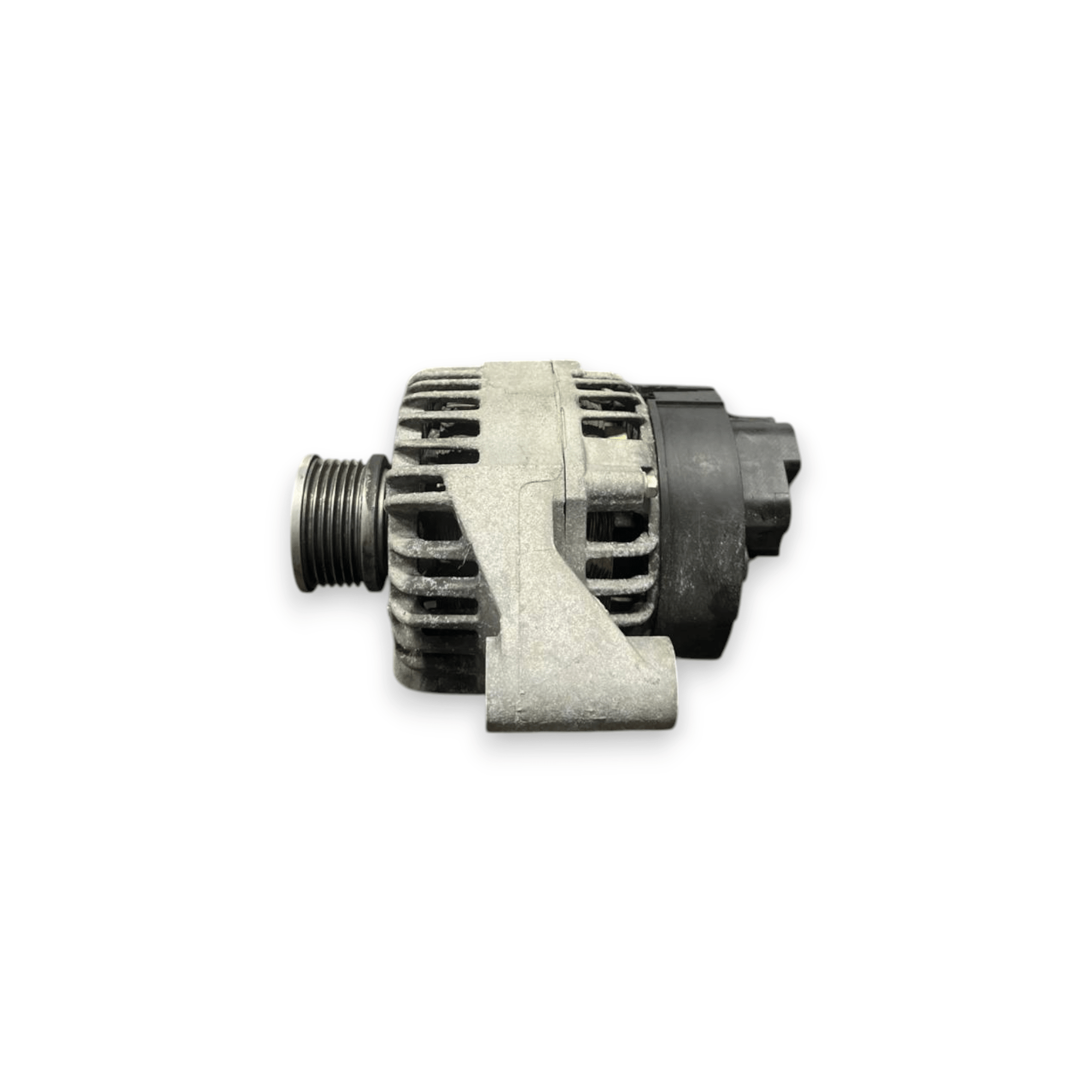 Alternatore Alfa Romeo Giulietta 1.6 Diesel (2010 al 2020) cod: 51820624 - F&P CRASH SRLS - Ricambi Usati