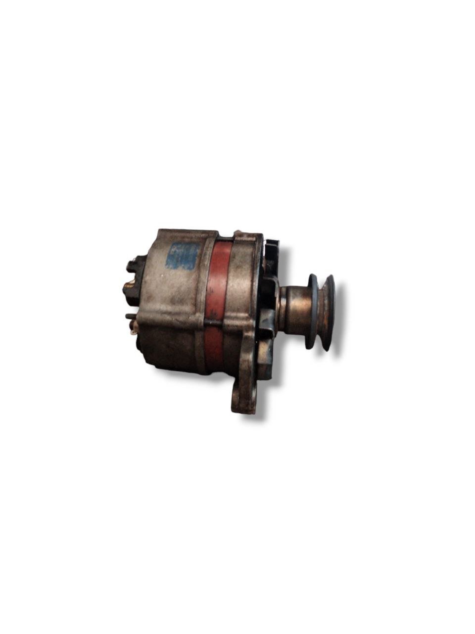 Alternatore Volkswagen golf mk2 1.6 benzina(1991) cod.0120489364365 - F&amp;P CRASH SRLS - Ricambi Usati