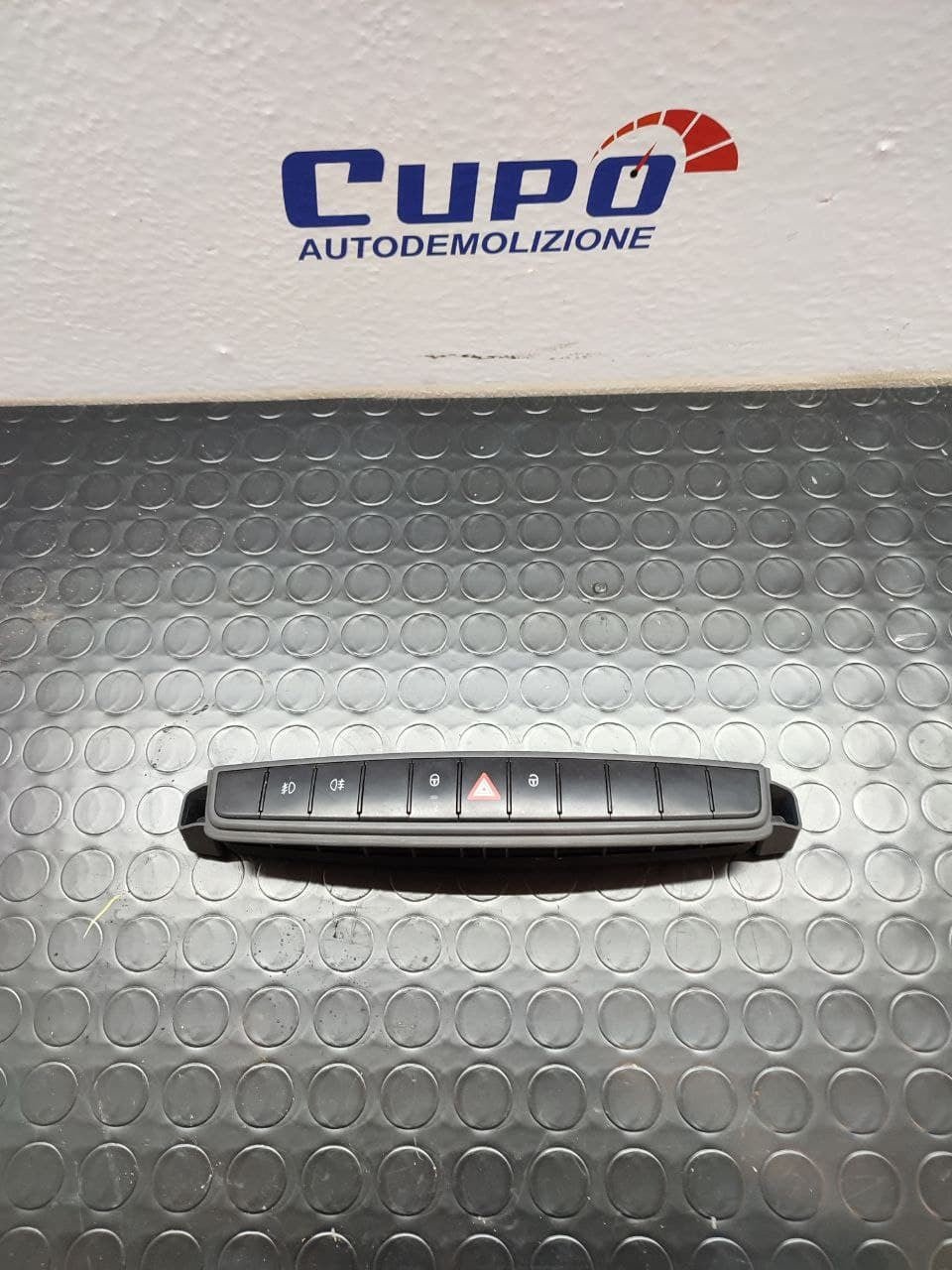 Blocco comandi centrale fendinebbia e chiusura porte Smart Forfour 2003 - F&amp;P CRASH SRLS - Ricambi Usati