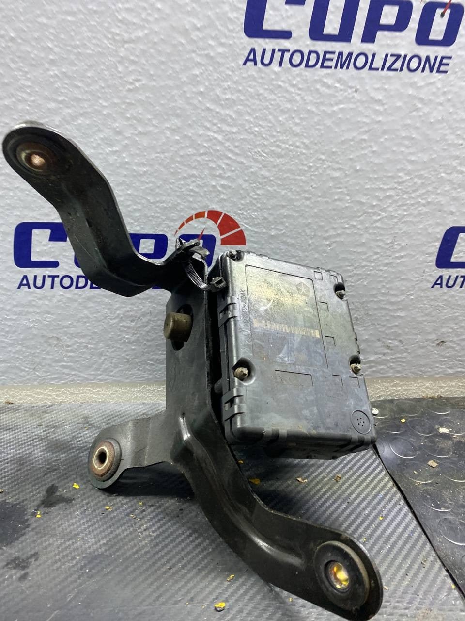 Centralina pompa abs Jeep grand cherokee cod: 56041022ah 25094602293 p52128108ag 25020407523 - F&amp;P CRASH SRLS - Ricambi Usati