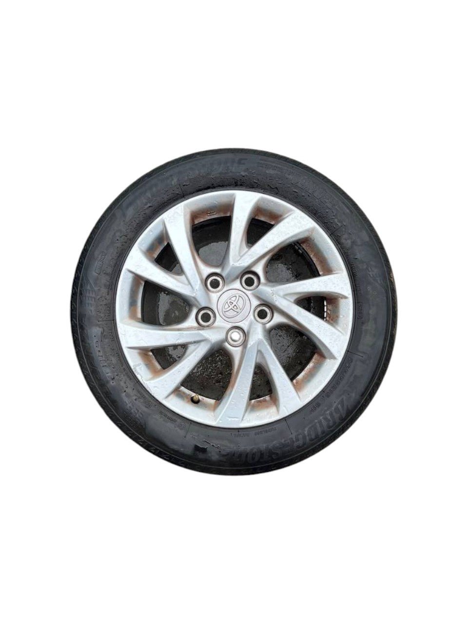 Cerchio in lega grigio R16 Toyota Auris (2012 - 2018) cod.42611 - 02L80 205 / 55 / R16 - F&P CRASH SRLS - Ricambi Usati