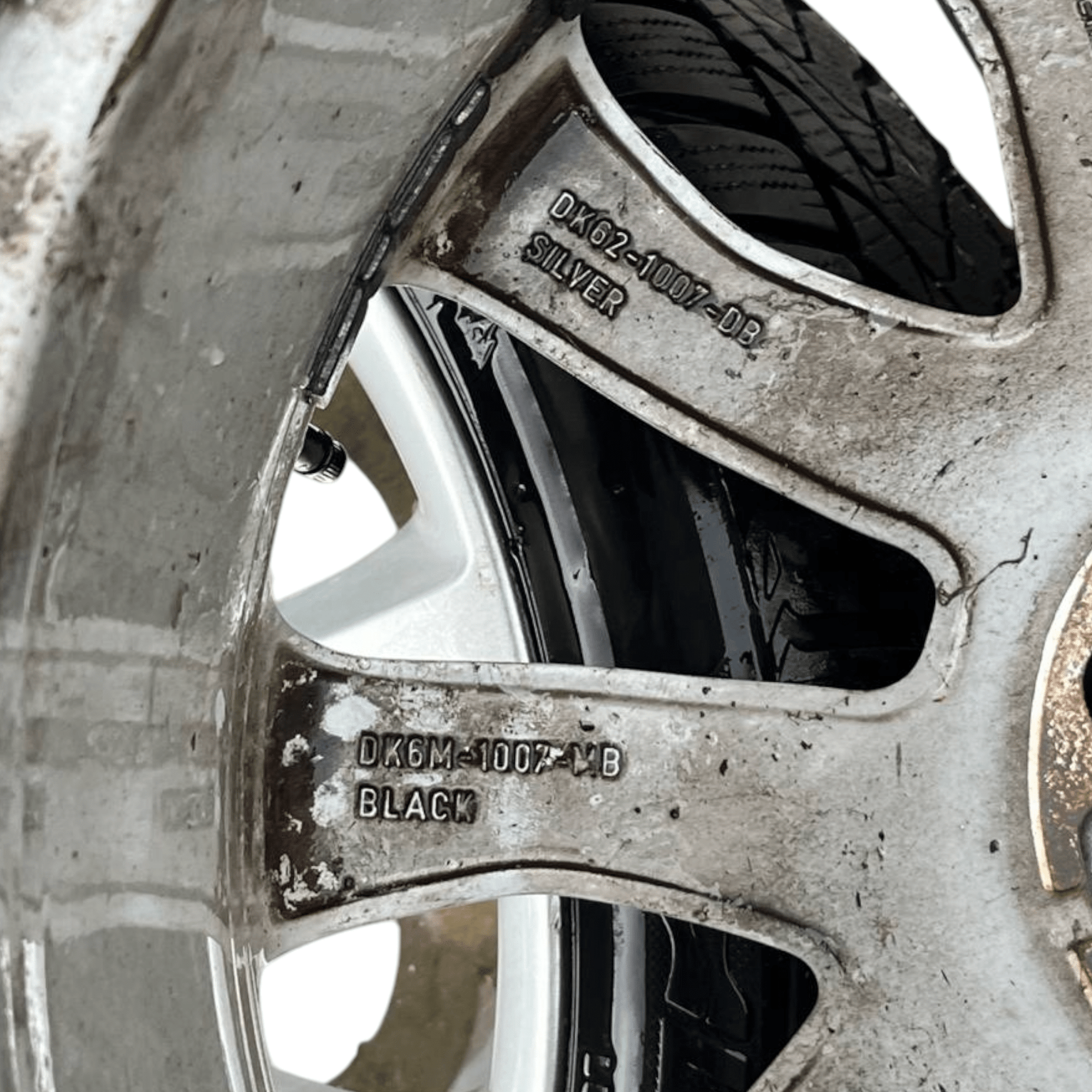 Cerchio in lega Range Rover Sport L320 (2005 - 2012) cod.DK6M - 1007 - MB / DK62 - 1007 - DB 275/40 R20 - F&P CRASH SRLS - Ricambi Usati