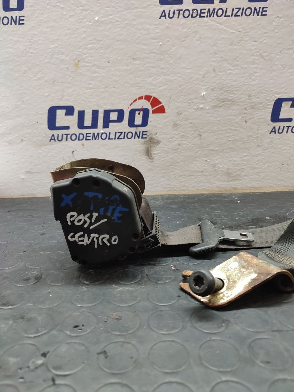 Cintura di Sicurezza posteriore centrale JAGUAR X-TYPE (2002) cod: 33013418 - F&P CRASH SRLS - Ricambi Usati