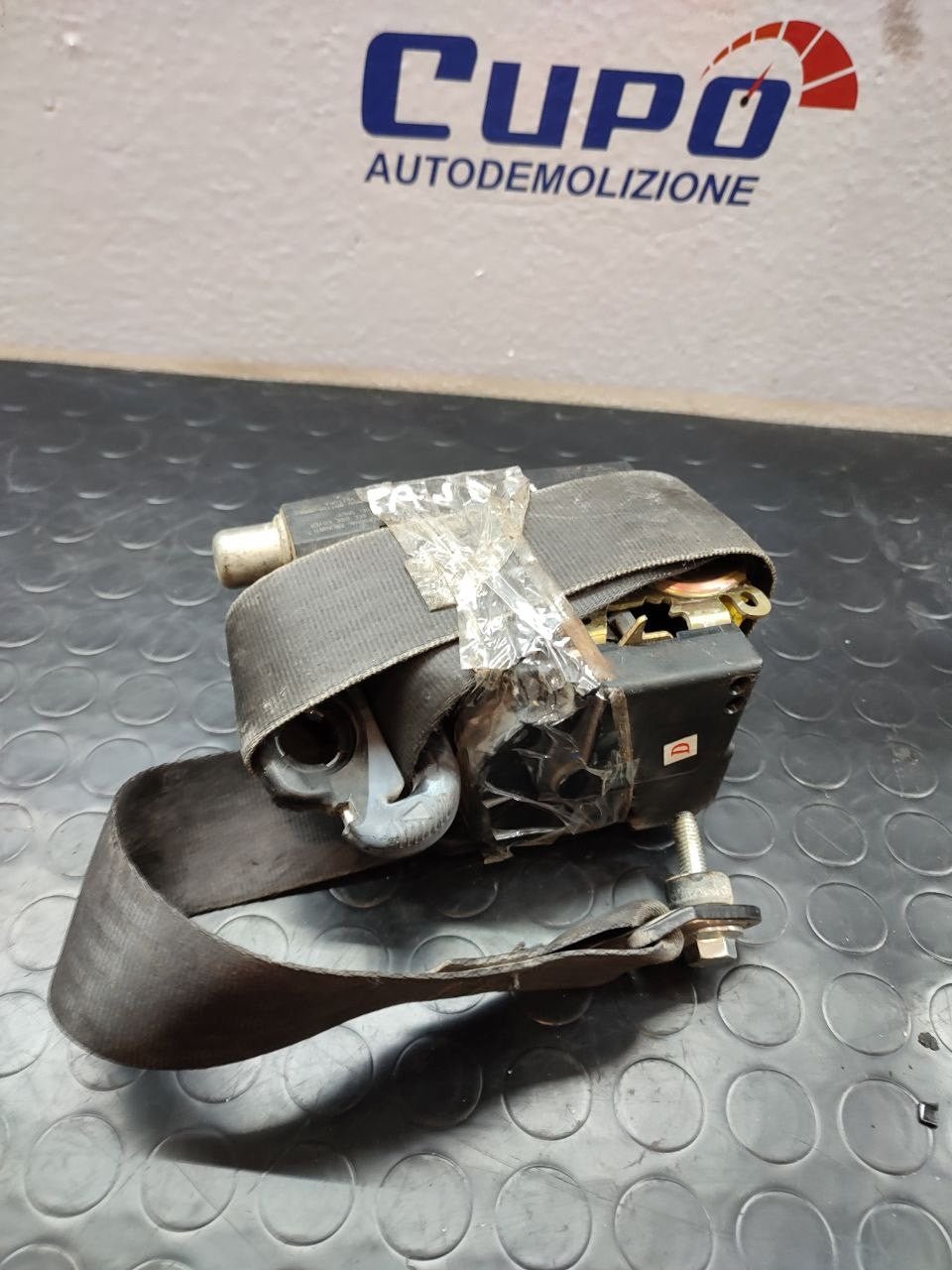 Cintura di sicurezza posteriore destra FIAT PANDA 1.2 - F&amp;P CRASH SRLS - Ricambi Usati