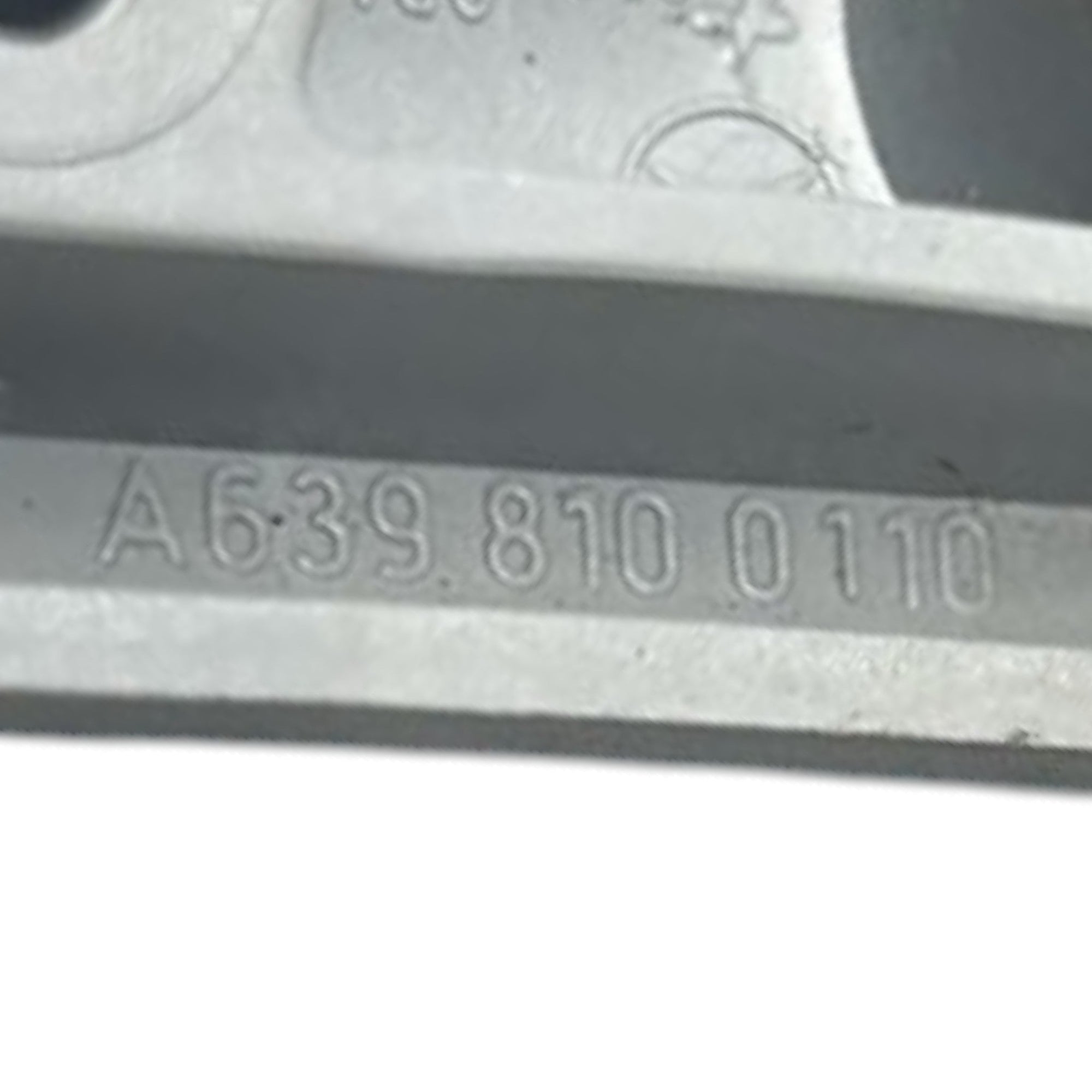 Coppia Alette Parasole Mercedes Benz Viano (W639) cod.A6398100110 (2003 > 2013) cod.A6398100010 - F&P CRASH SRLS - Ricambi Usati