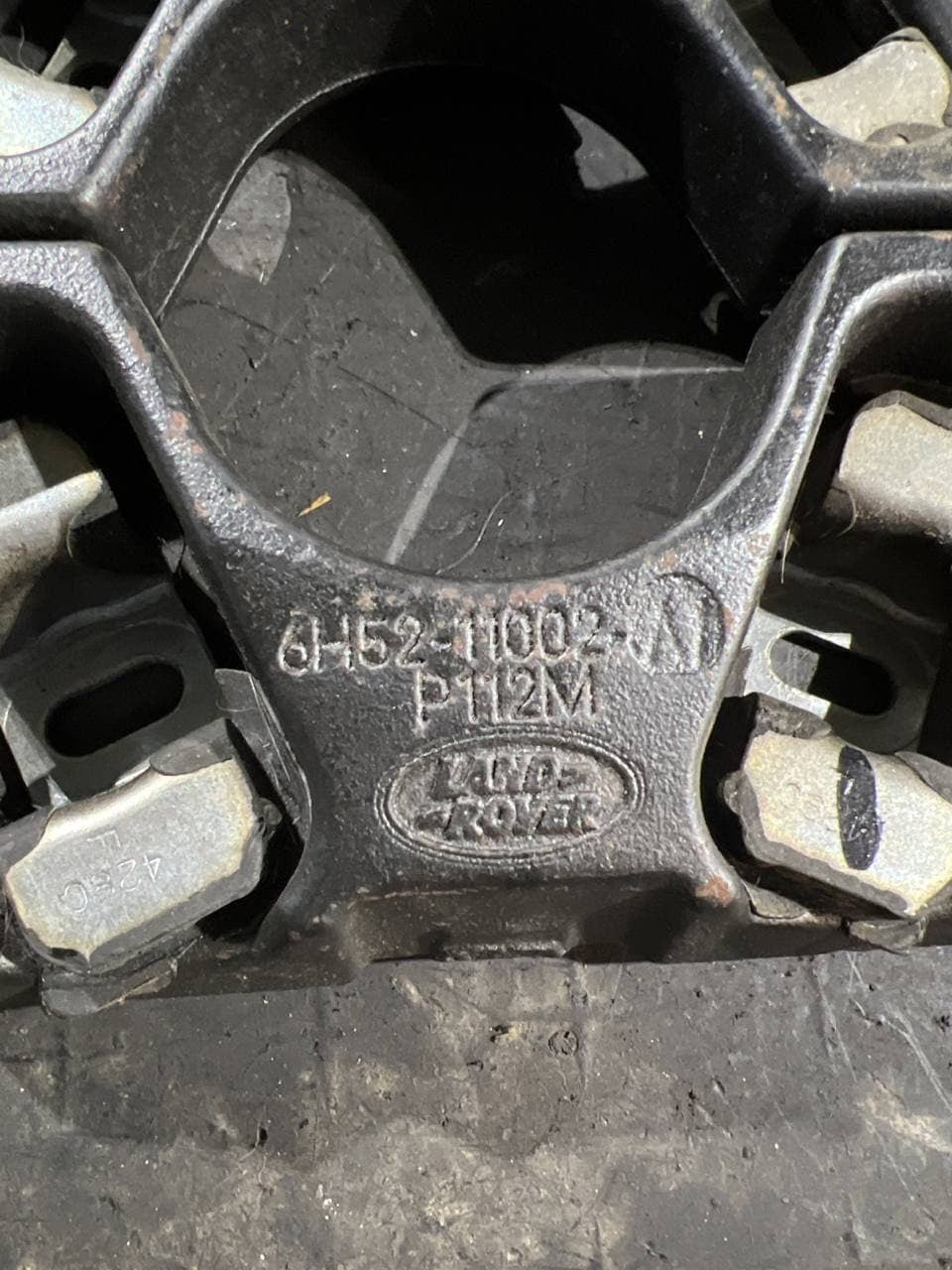 Coppia supporti Sospensione Land Rover Evoque 2.2 d 6h5211002 - F&P CRASH SRLS - Ricambi Usati