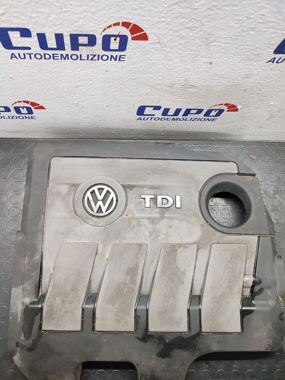 Copri Motore Volkswagen Golf 6 (2009) Cod:03L.103.925AR - F&amp;P CRASH SRLS - Ricambi Usati