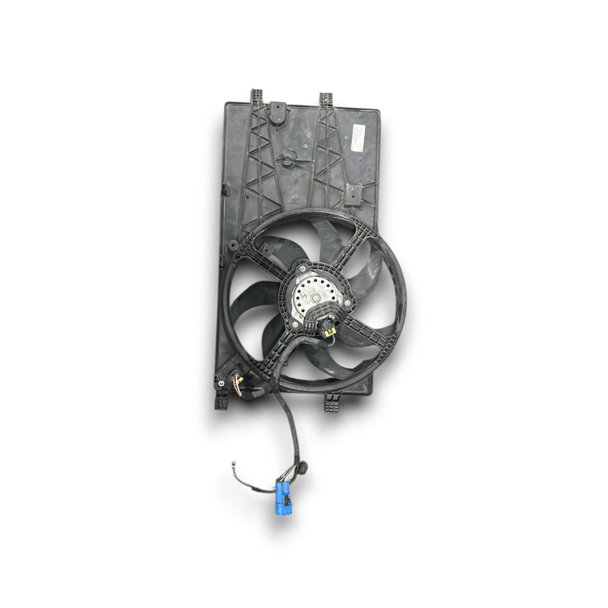 Elettroventola Radiatore Fiat Fiorino cod.51805808 1.4 Benzina (2007 &gt; ) - F&amp;P CRASH SRLS - Ricambi Usati