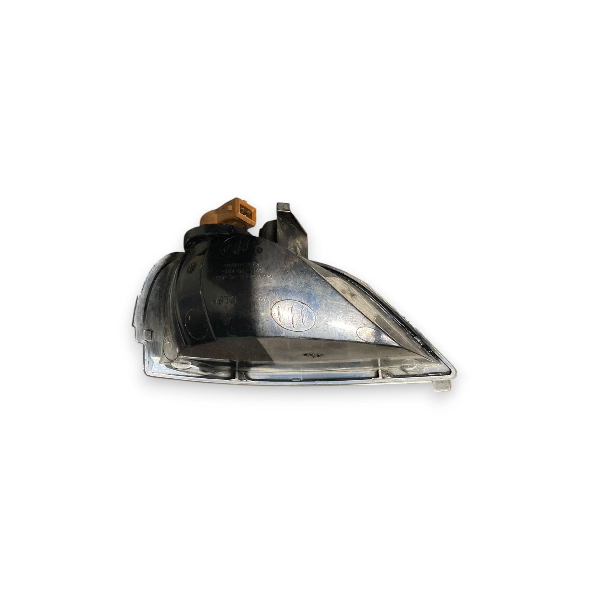Fanale / stop alogeno posteriore sinistro (sx) retronebbia Renault Captur (2013 - 2019) Cod: 265850007R - F&P CRASH SRLS - Ricambi Usati