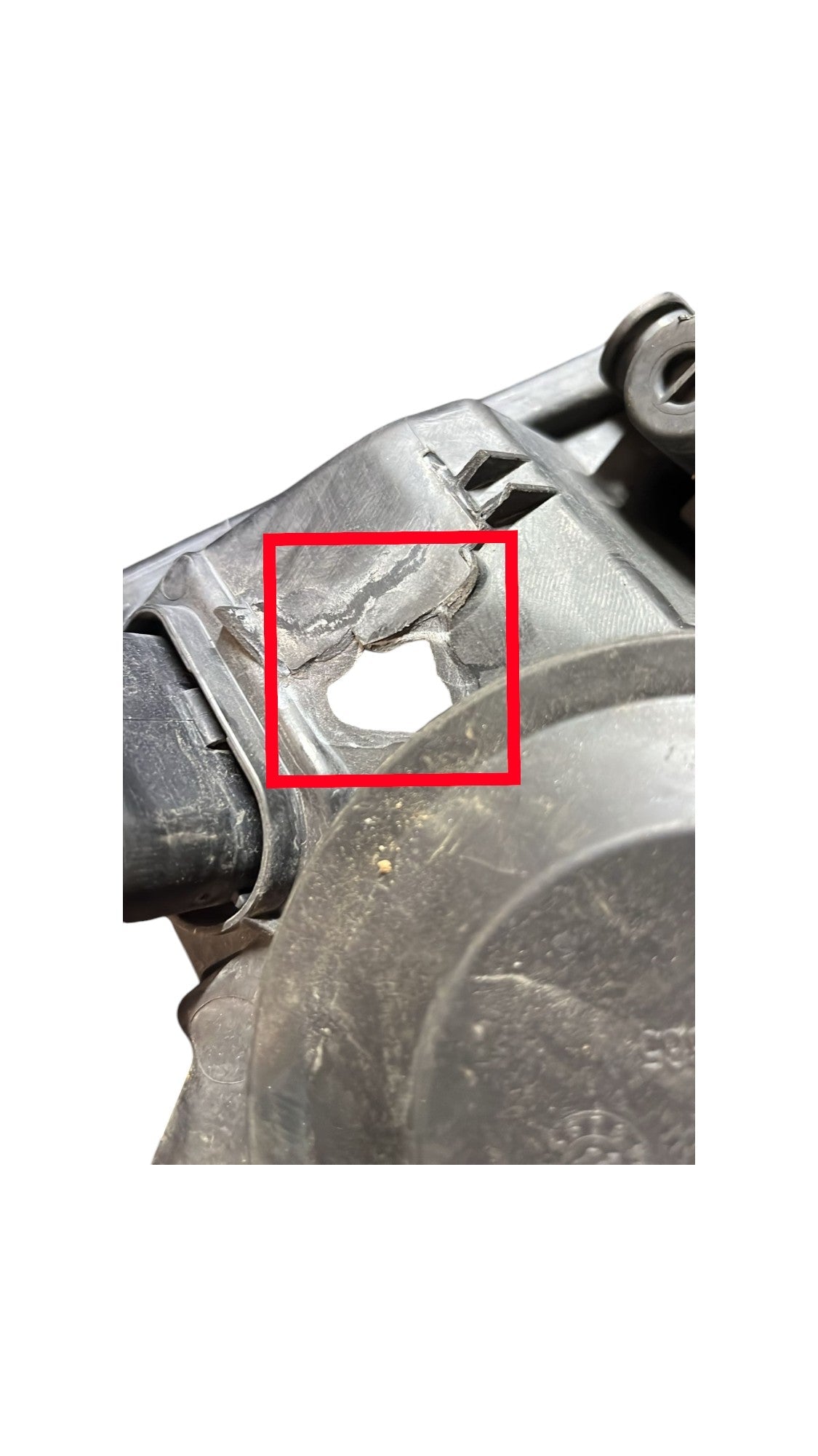 Faro / Fanale Anteriore sinistro alogeno Ford Kuga (2008 - 2012) cod.8V41 - 13W030 - AG - F&P CRASH SRLS - Ricambi Usati