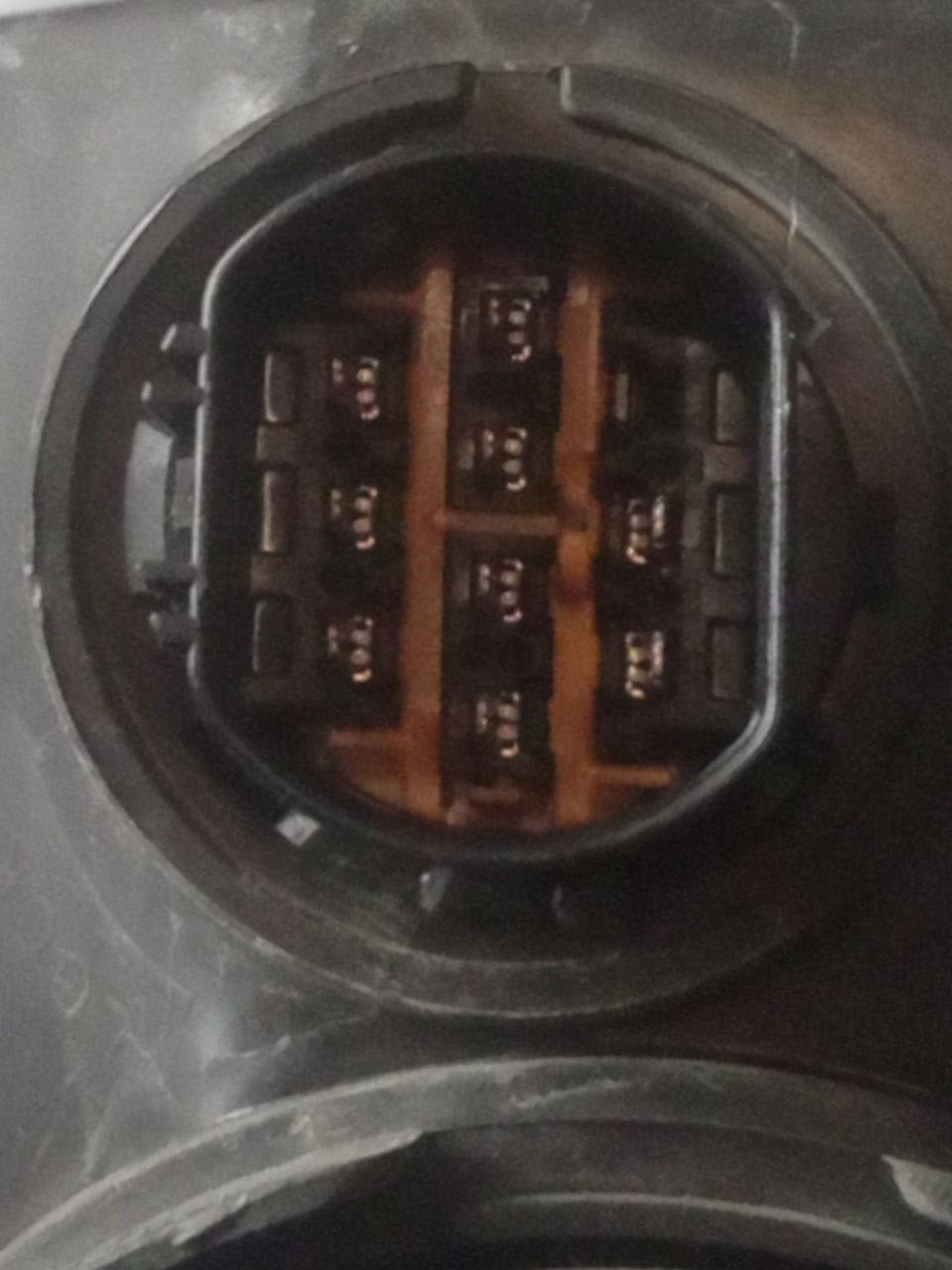 Faro / Fanale Anteriore sinistro (sx) Led Kia Soul (2014) cod: 92101-B2 - F&P CRASH SRLS - Ricambi Usati