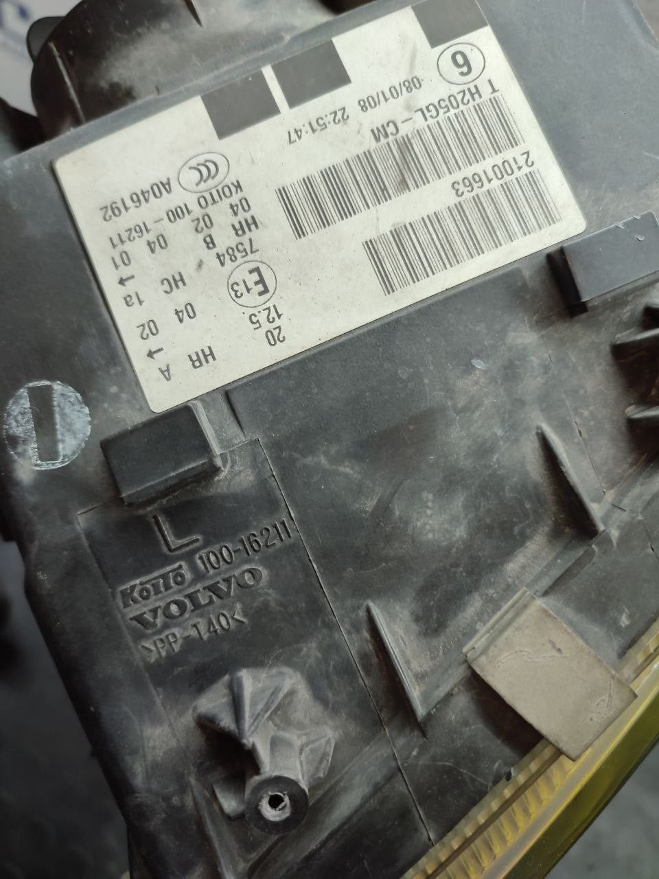 Faro / Fanale anteriore sinistro Volvo FH16 ( G3 ) cod 21001663 - F&P CRASH SRLS - Ricambi Usati