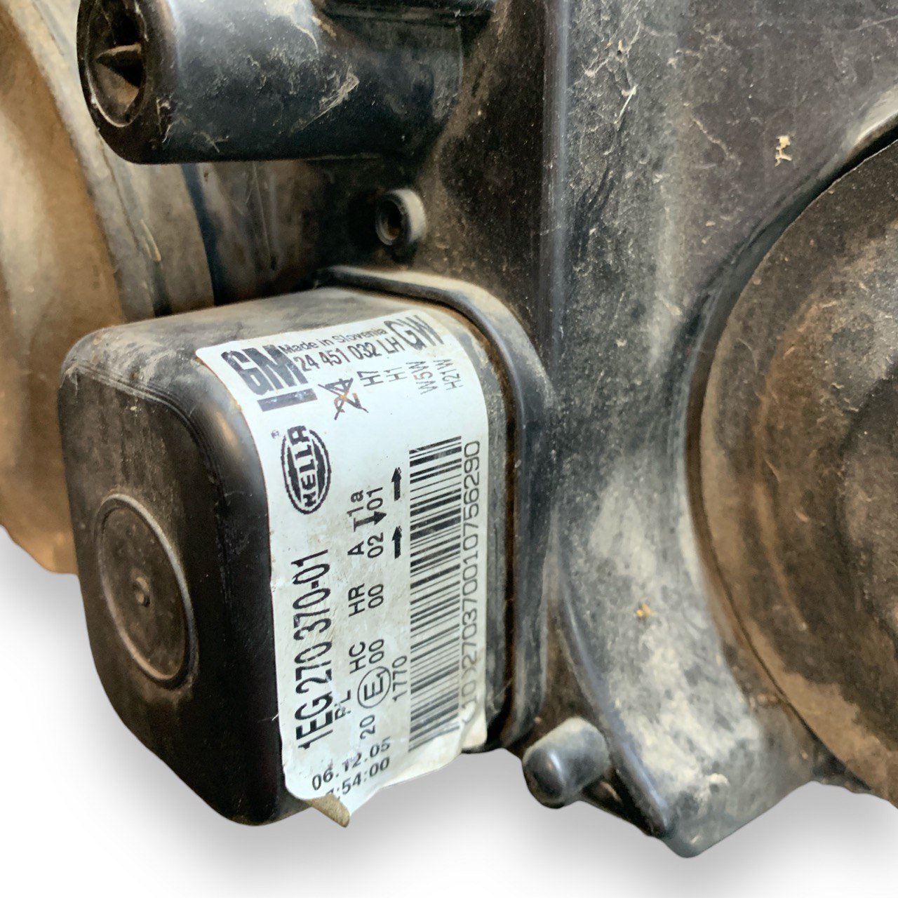 Faro Fanale Luce Anteriore Sinistro Alogeno Opel Astra (2004) cod.1eg27037001 - F&P CRASH SRLS - Ricambi Usati