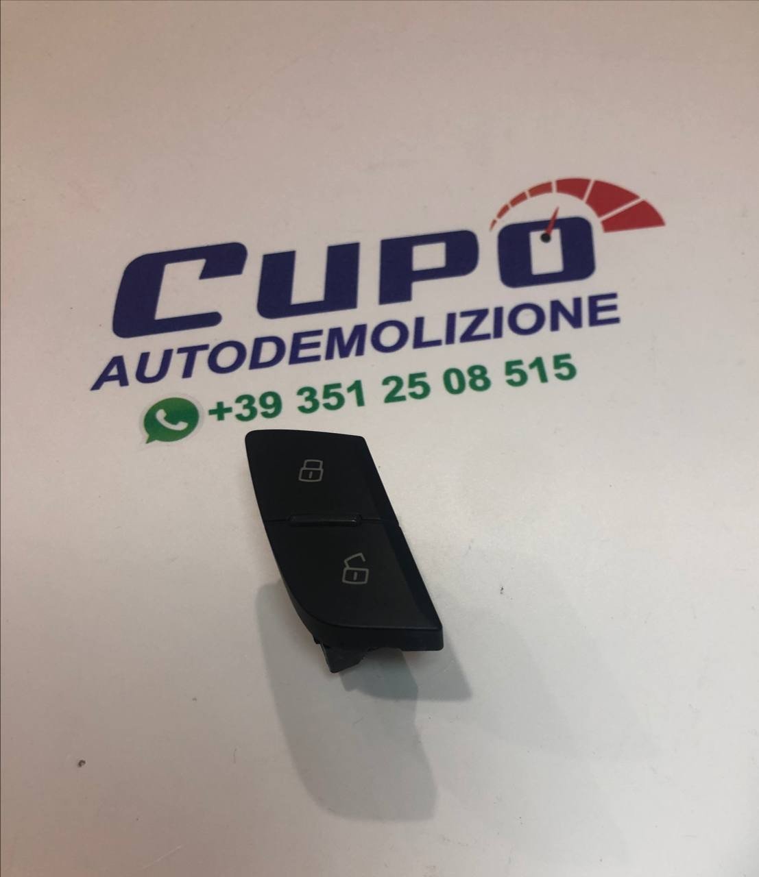 Interruttore Chiusura Centralizzata Audi A7 4G Restyling Destra 4G8962108 - F&P CRASH SRLS - Ricambi Usati