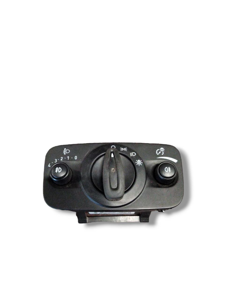 Interruttore Comandi Luce Ford Ecosport ( 2015&gt; ) cod.C1BT13A024AB - 10099369 - F&amp;P CRASH SRLS - Ricambi Usati