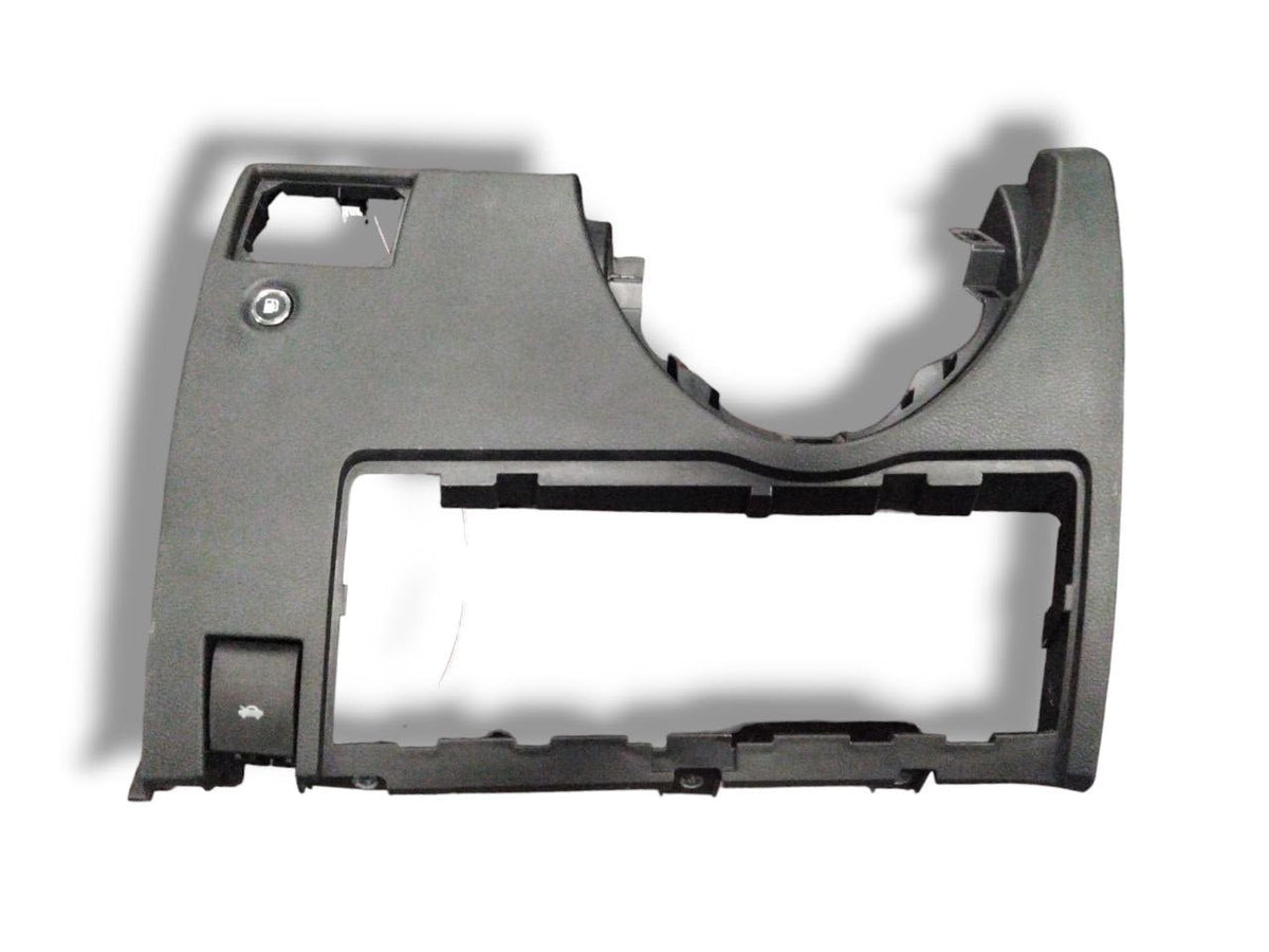 Modanatura cruscotto inferiore guidatore Jeep Grand Cherokee WK2 (2010 al 2021)cod.P01679003BL - F&amp;P CRASH SRLS - Ricambi Usati