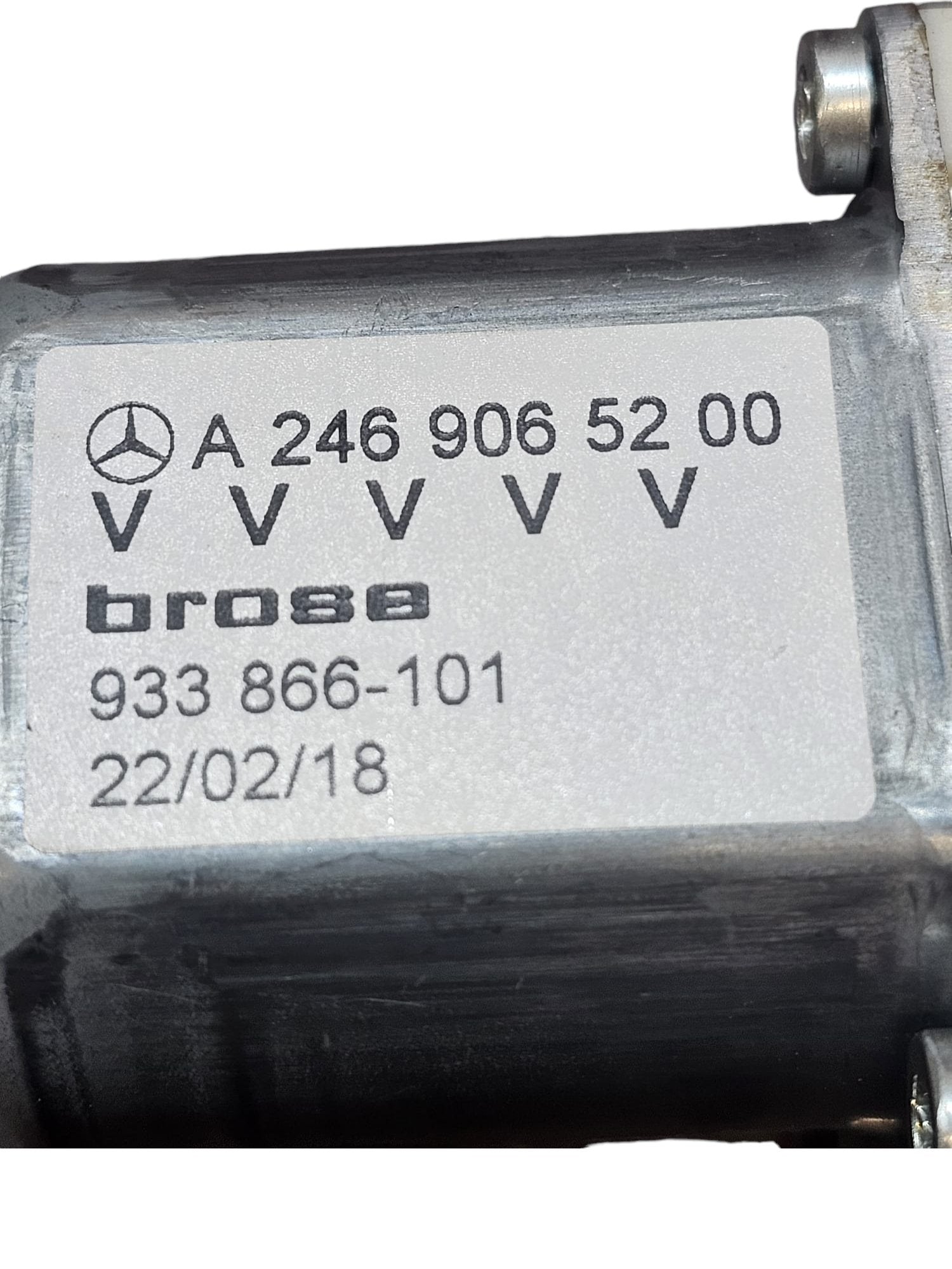 Motorino Alzacristallo anteriore destro Mercedes Classe A W176 Cod:A2469065200 (2012 - 2018) - F&P CRASH SRLS - Ricambi Usati