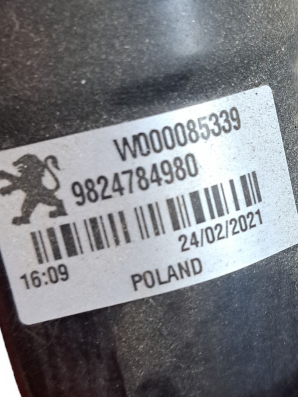 Motorino Tergicristallo anteriore Peugeot 208 / 2008 (2019>) cod.9824784980 - F&P CRASH SRLS - Ricambi Usati