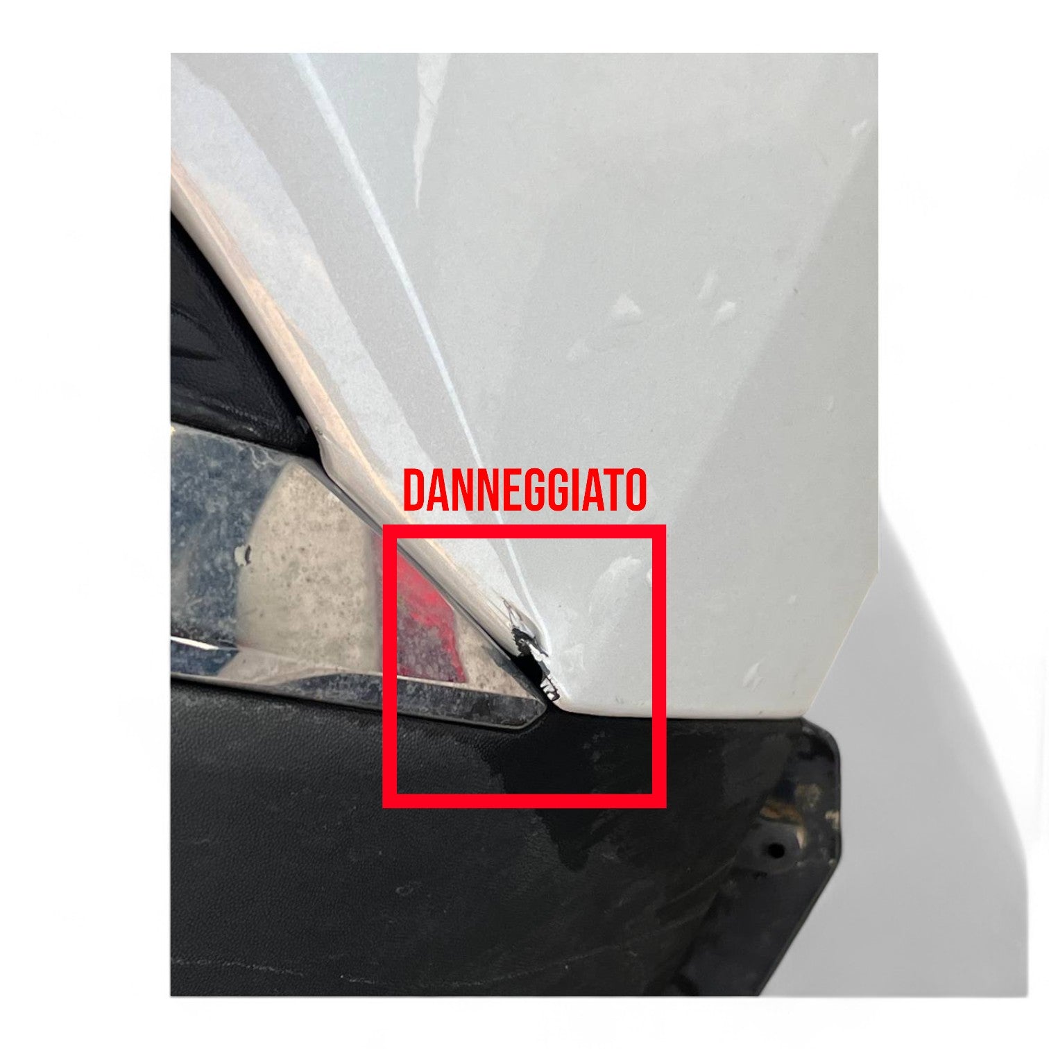 Paraurti posteriore con sensori parcheggio bianc Renault Captur II cod.850B24059R (2019 - >) - F&P CRASH SRLS - Ricambi Usati