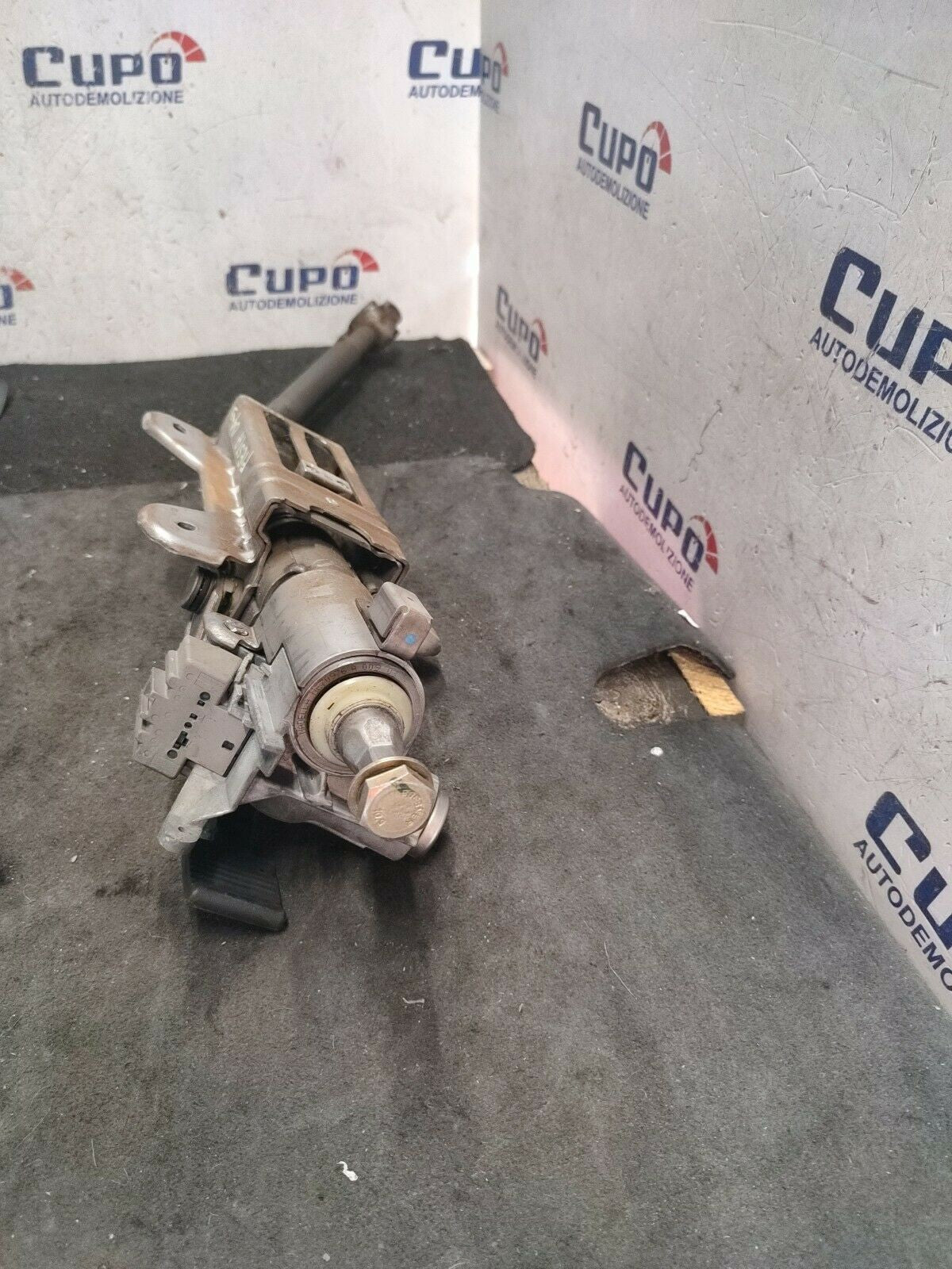 Piantone Sterzo Guida Ford Fiesta 1.4 D 5M 50Kw (2004) 1221156 - F&amp;P CRASH SRLS - Ricambi Usati