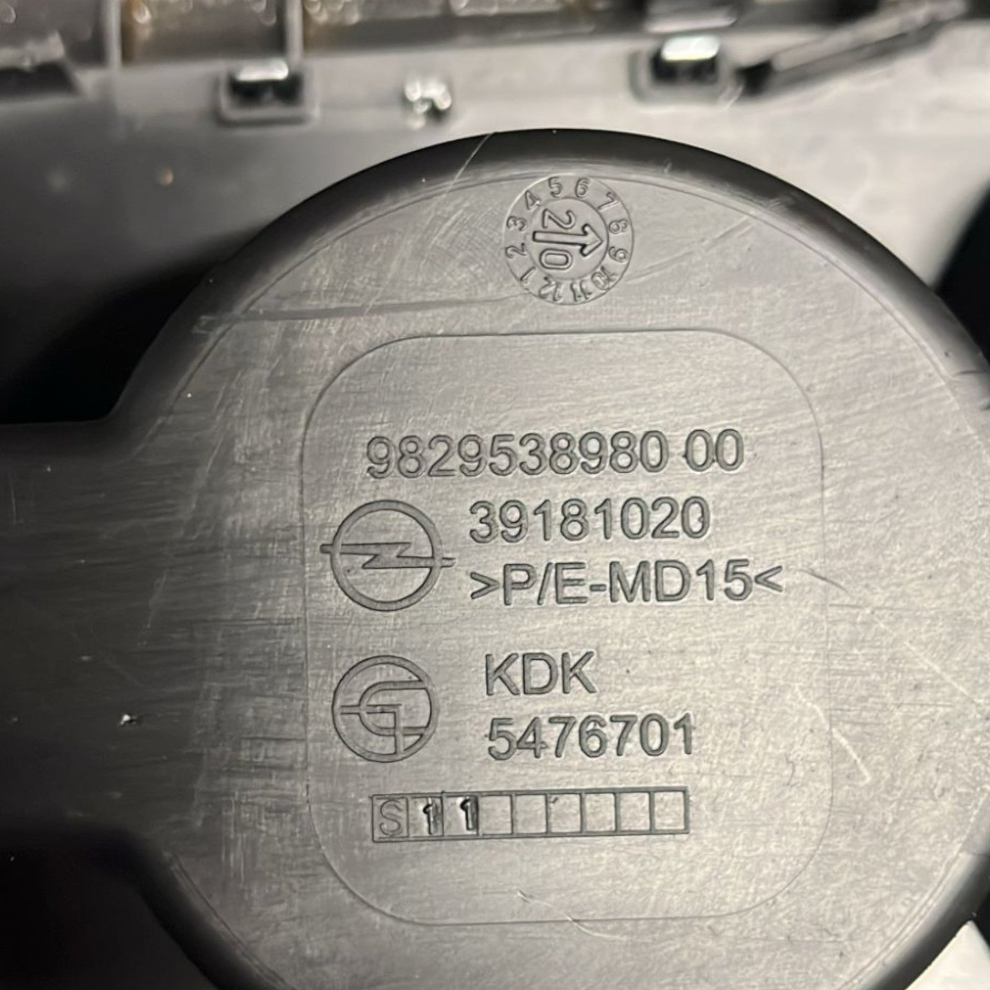 Porta Bicchieri / Porta bevande Opel Corsa F cod:9829538980 (2019 >) - F&P CRASH SRLS - Ricambi Usati