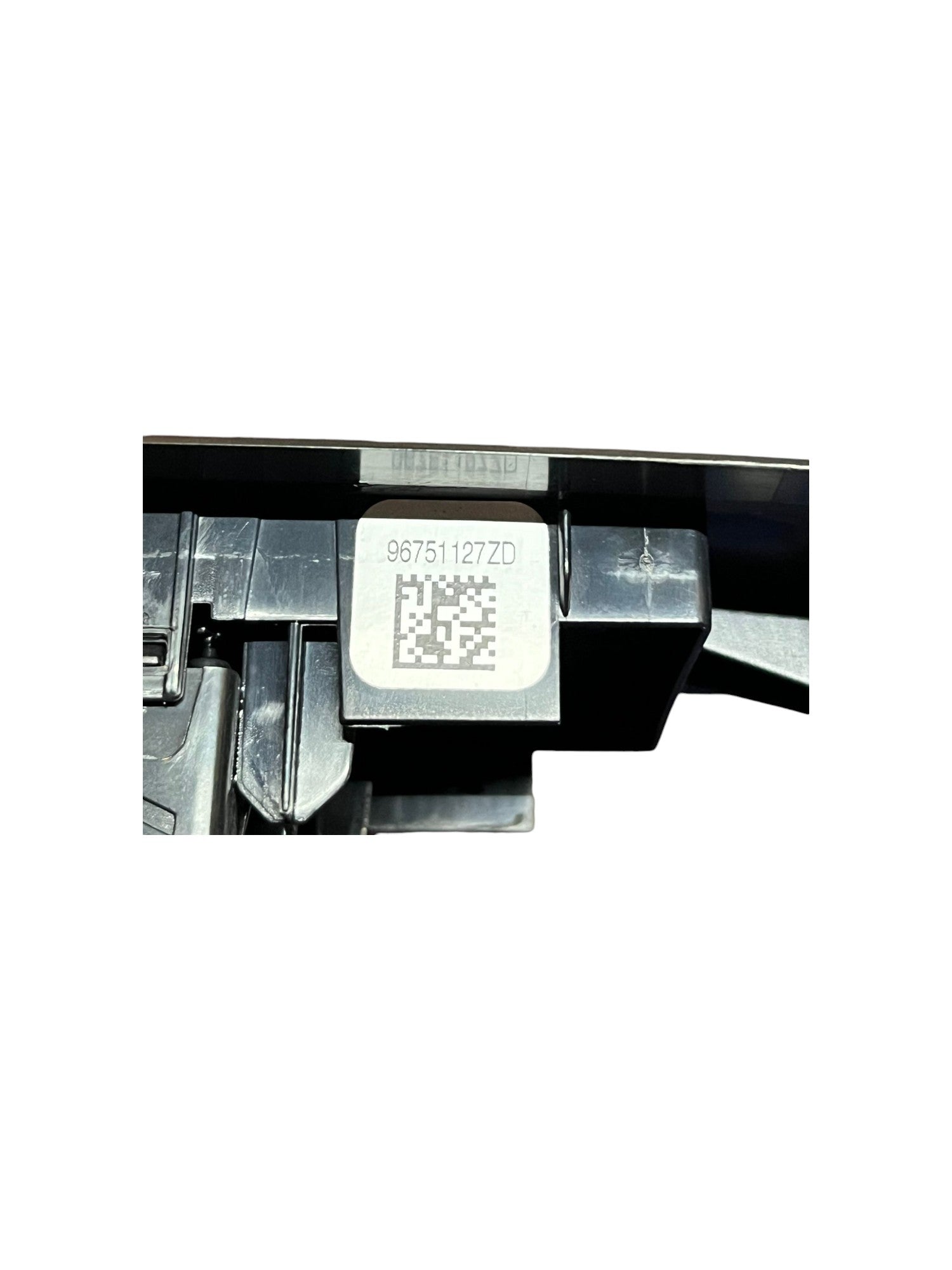 Pulsantiera Alzavetro anteriore sinistra Peugeot 208 (2012 - 2019) cod.96751127ZD - F&P CRASH SRLS - Ricambi Usati