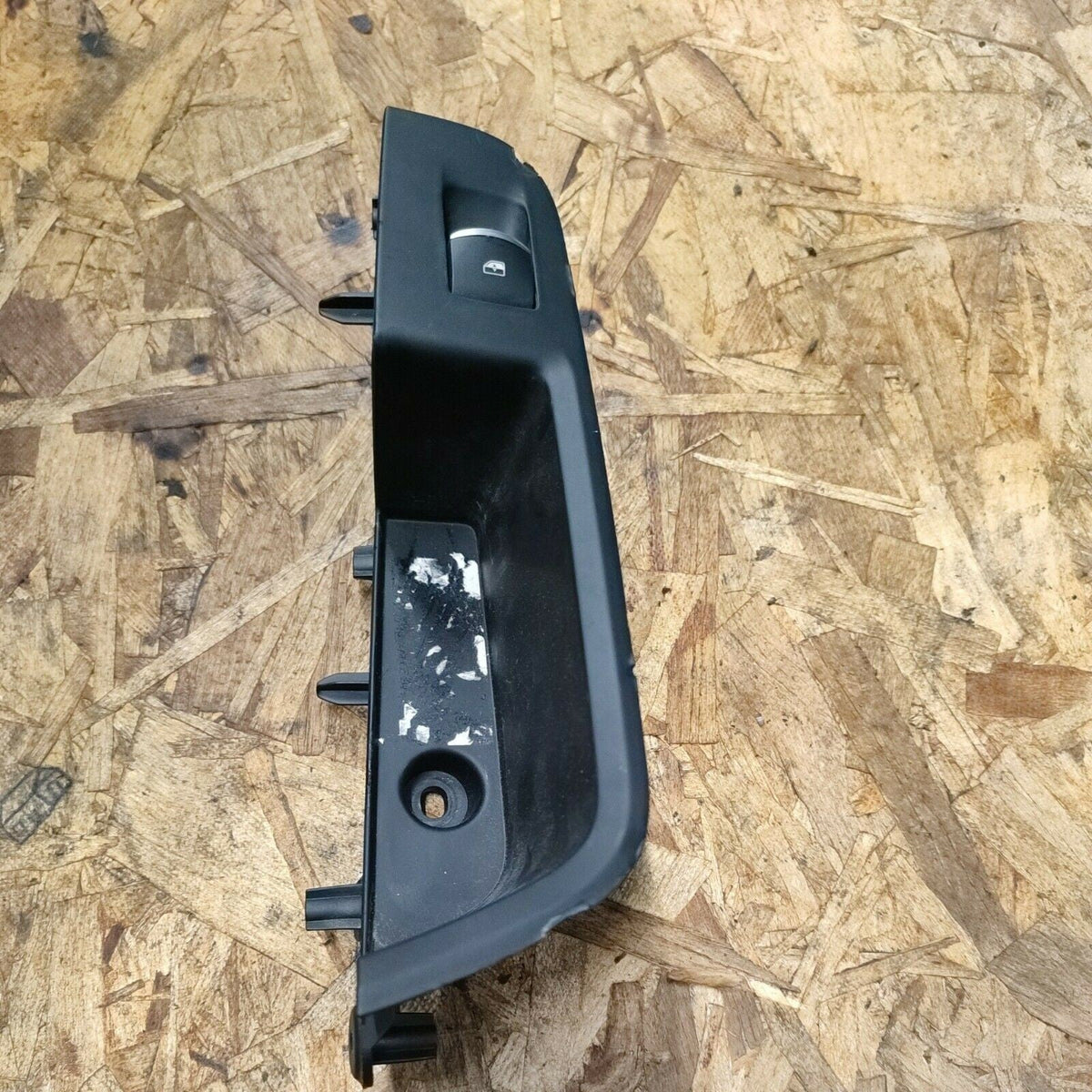 Pulsantiera alzavetro posteriore sinistra Alfa Romeo Stelvio 01561075620 - F&amp;P CRASH SRLS - Ricambi Usati