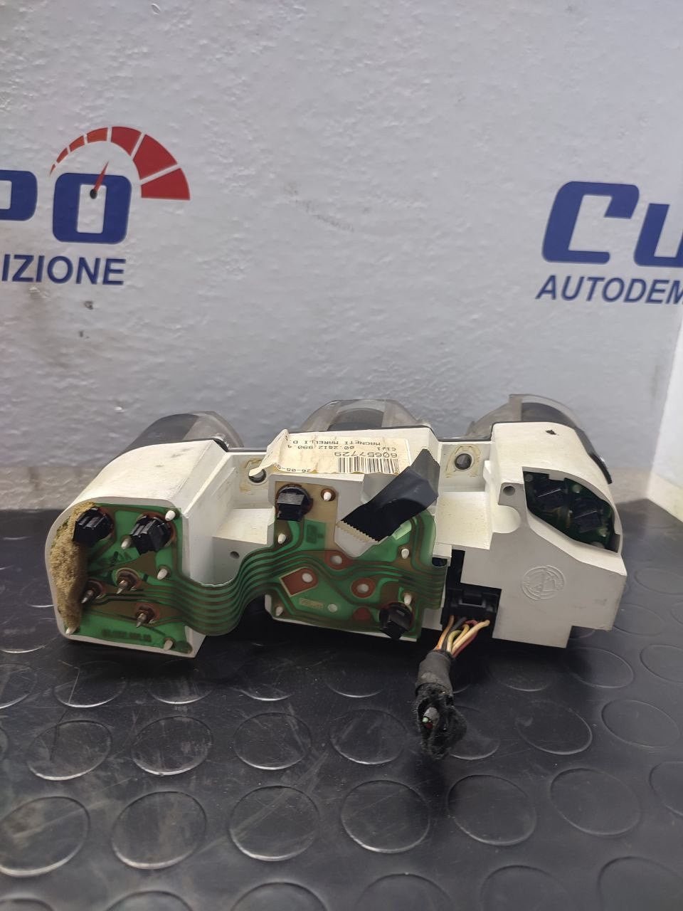 Quadro strumenti centrale orolgio ALFA ROMEO 156 cod: 60657729 - F&P CRASH SRLS - Ricambi Usati