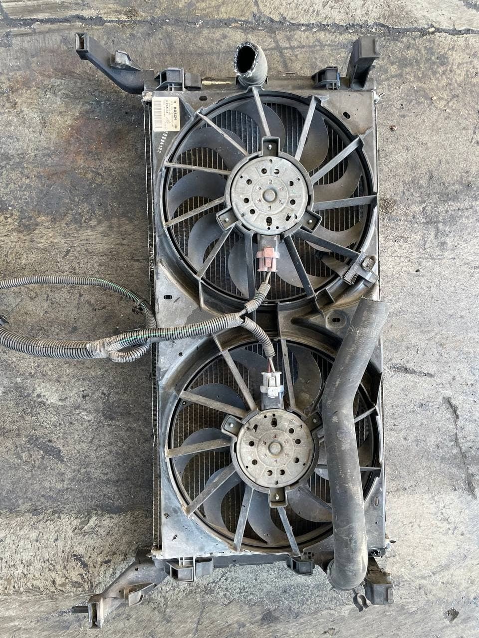 Radiatore raffreddamento + elettroventole Renault laguna 2.0 dci anno 2012. 2140000035. 214810046r - F&P CRASH SRLS - Ricambi Usati