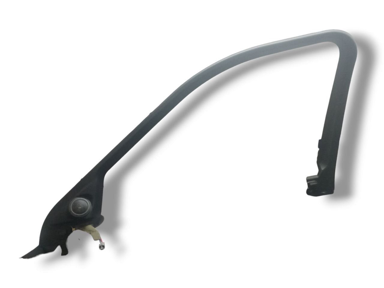 Rivestimento Interno porta / Modanatura Montante anteriore destro Land Rover Range Rover Evoque (2020 - L551) cod: K8D220904AA - F&P CRASH SRLS - Ricambi Usati