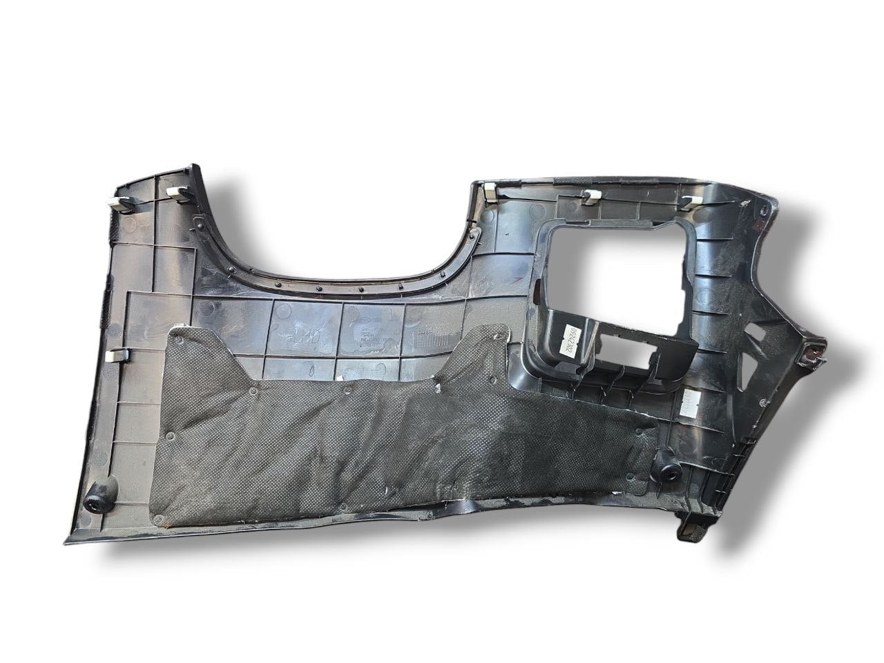 Rivestimento / Modanatura Interna Cruscotto Inferiore Sinistra Kia Soul ( 2013 - 2018 ) Cod : 84750 - B2000 - F&P CRASH SRLS - Ricambi Usati
