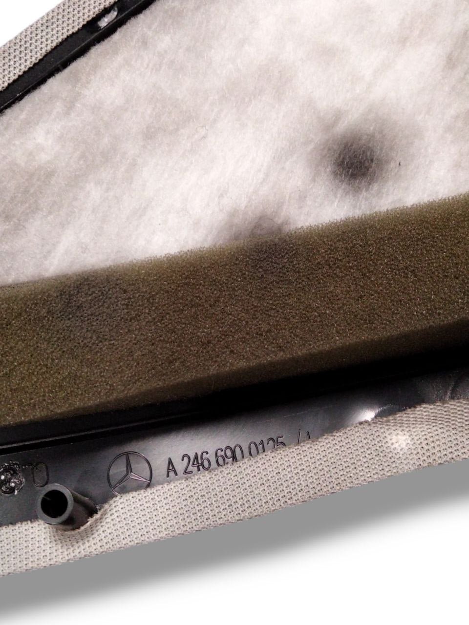 Rivestimento montante anteriore sinistro Mercedes - Benz Classe B W246 cod.A2466900125 (2011 - 2018) - F&P CRASH SRLS - Ricambi Usati