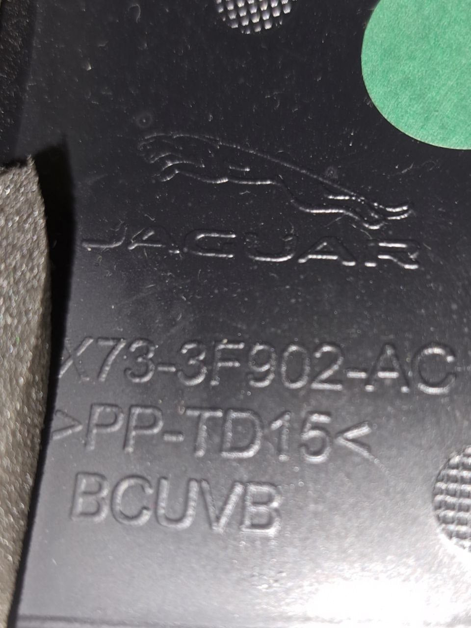 Rivestimento Piantone sterzo Jaguar XF COD:J9C303F902A (2015>) - F&P CRASH SRLS - Ricambi Usati