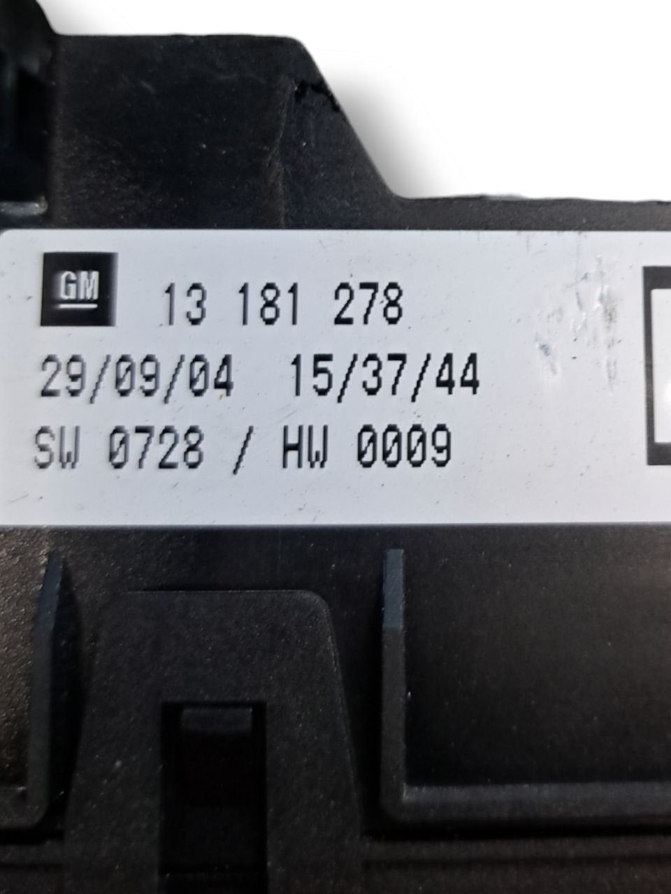 Scatola Fusibili Centralina Portafusibili Opel Astra H 1.7 Diesel (2004) COD:13181278 - F&P CRASH SRLS - Ricambi Usati