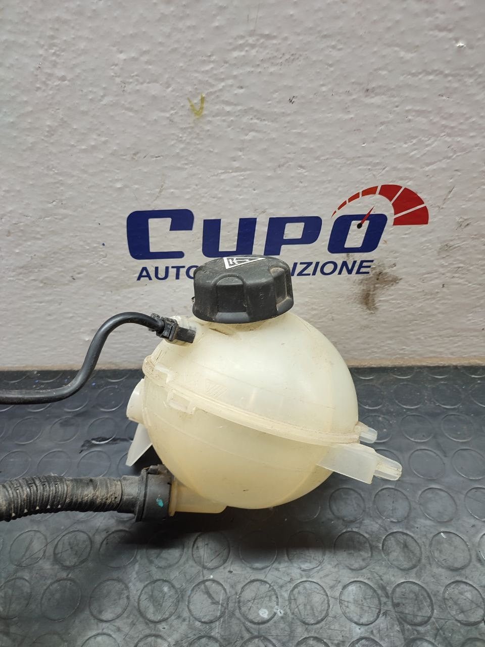 Serbatoio Refrigerante CITROEN C4 PICASSO (2012) cod: 9673334580 - F&amp;P CRASH SRLS - Ricambi Usati
