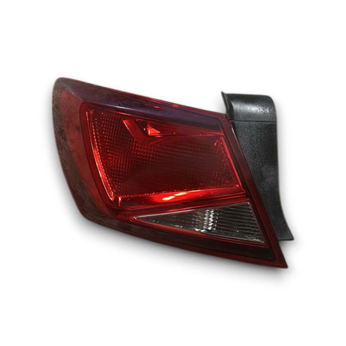 Stop / Fanale Alogeno Posteriore Sinistro Seat Leon III hatchback cod 5f0945095c (2013 &gt; 2019) - F&amp;P CRASH SRLS - Ricambi Usati