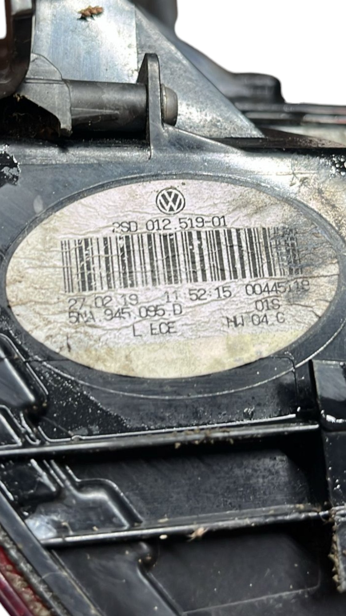 Stop / Fanale Posteriore sinistro Volkswagen Tiguan AD1 (2016 - 2024) cod.5NA945095D - F&P CRASH SRLS - Ricambi Usati