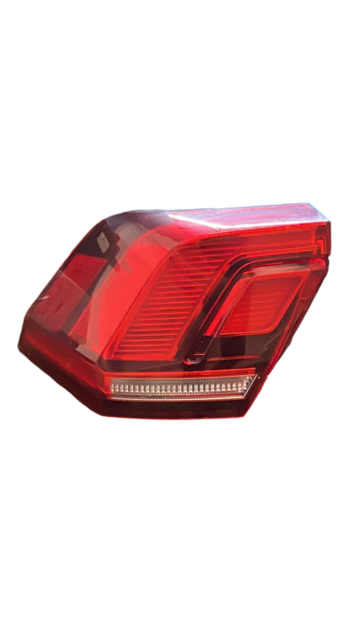Stop / Fanale Posteriore sinistro Volkswagen Tiguan AD1 (2016 - 2024) cod.5NA945095D - F&amp;P CRASH SRLS - Ricambi Usati