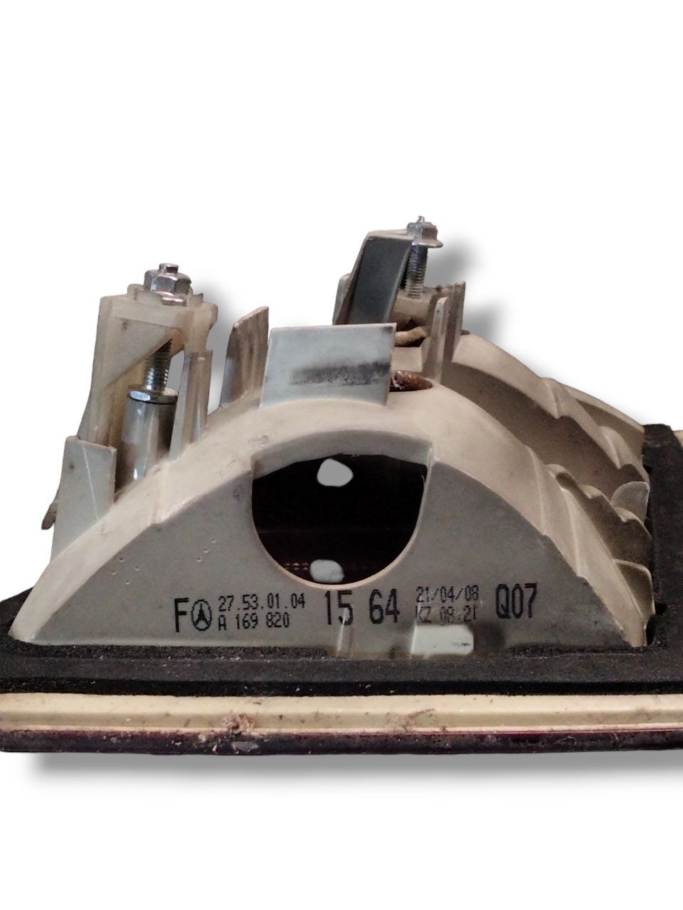 Stop/Fanale Posteriore Interno sinistro Mercedes - Benz Classe B w245 ( 2004 - 2012 )cod.A1698201564 - F&P CRASH SRLS - Ricambi Usati