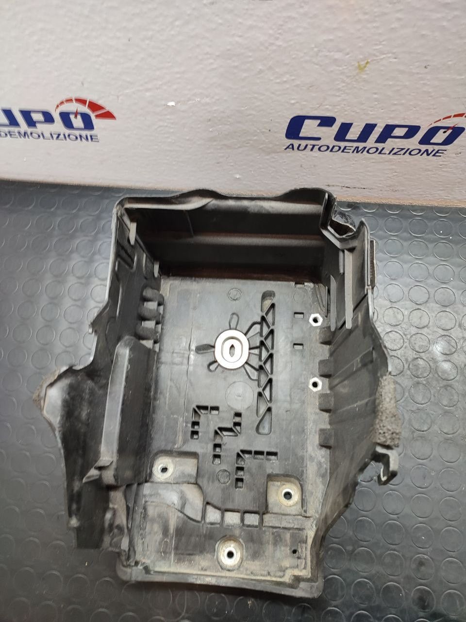 Supporto / Alloggio Batteria RANGE ROVER EVOQ 2.2 D cod: 6g9n - 10757 - af - F&P CRASH SRLS - Ricambi Usati