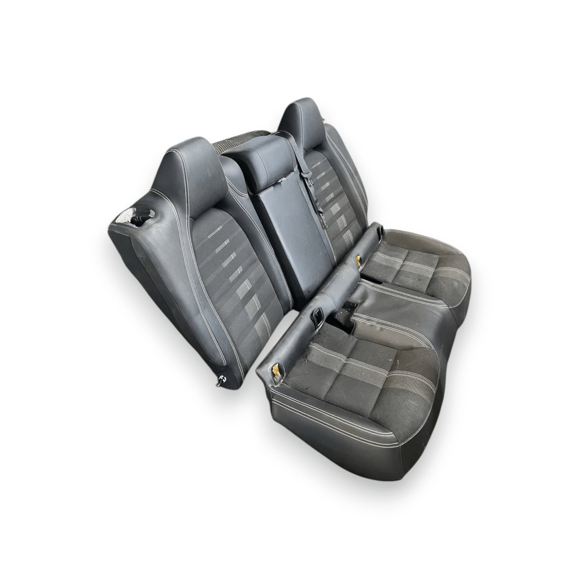 Tappezzeria in Pelle e Tessuto Mercedes - Benz Gla X156 (2013 al 2019) - F&P CRASH SRLS - Ricambi Usati
