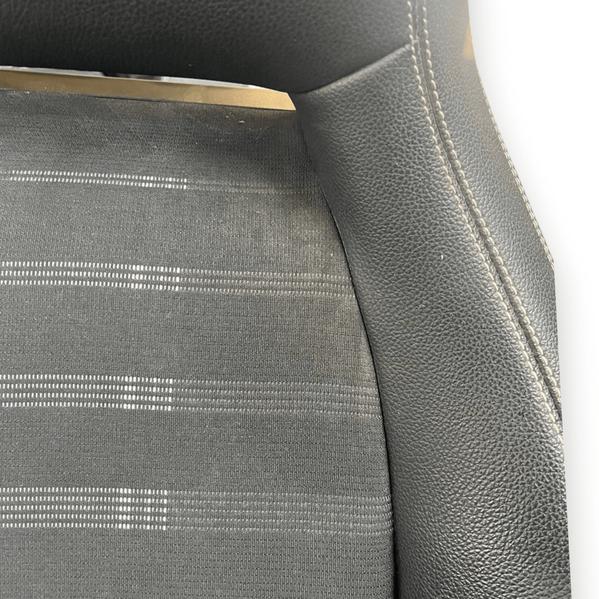 Tappezzeria in Pelle e Tessuto Mercedes - Benz Gla X156 (2013 al 2019) - F&P CRASH SRLS - Ricambi Usati