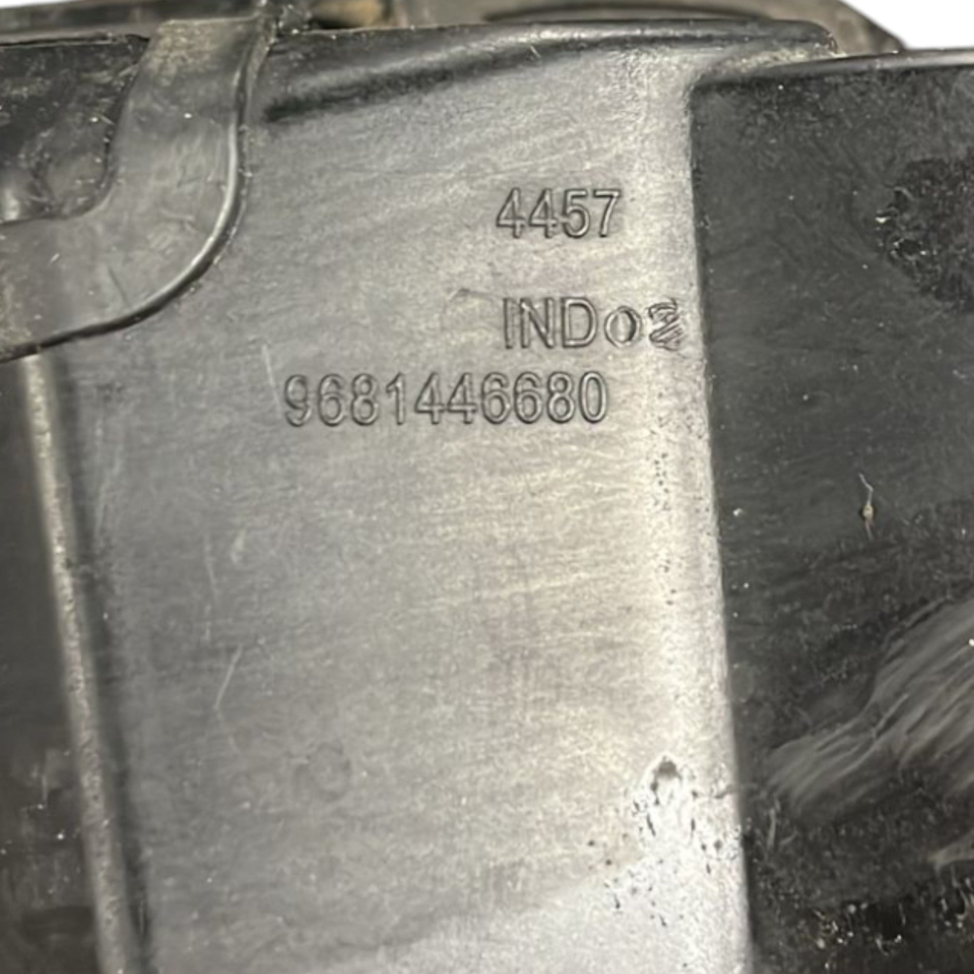 Tappo / Sportello Carburante Peugeot Partner cod:9681446680 Diesel (2008 >2018) - F&P CRASH SRLS - Ricambi Usati