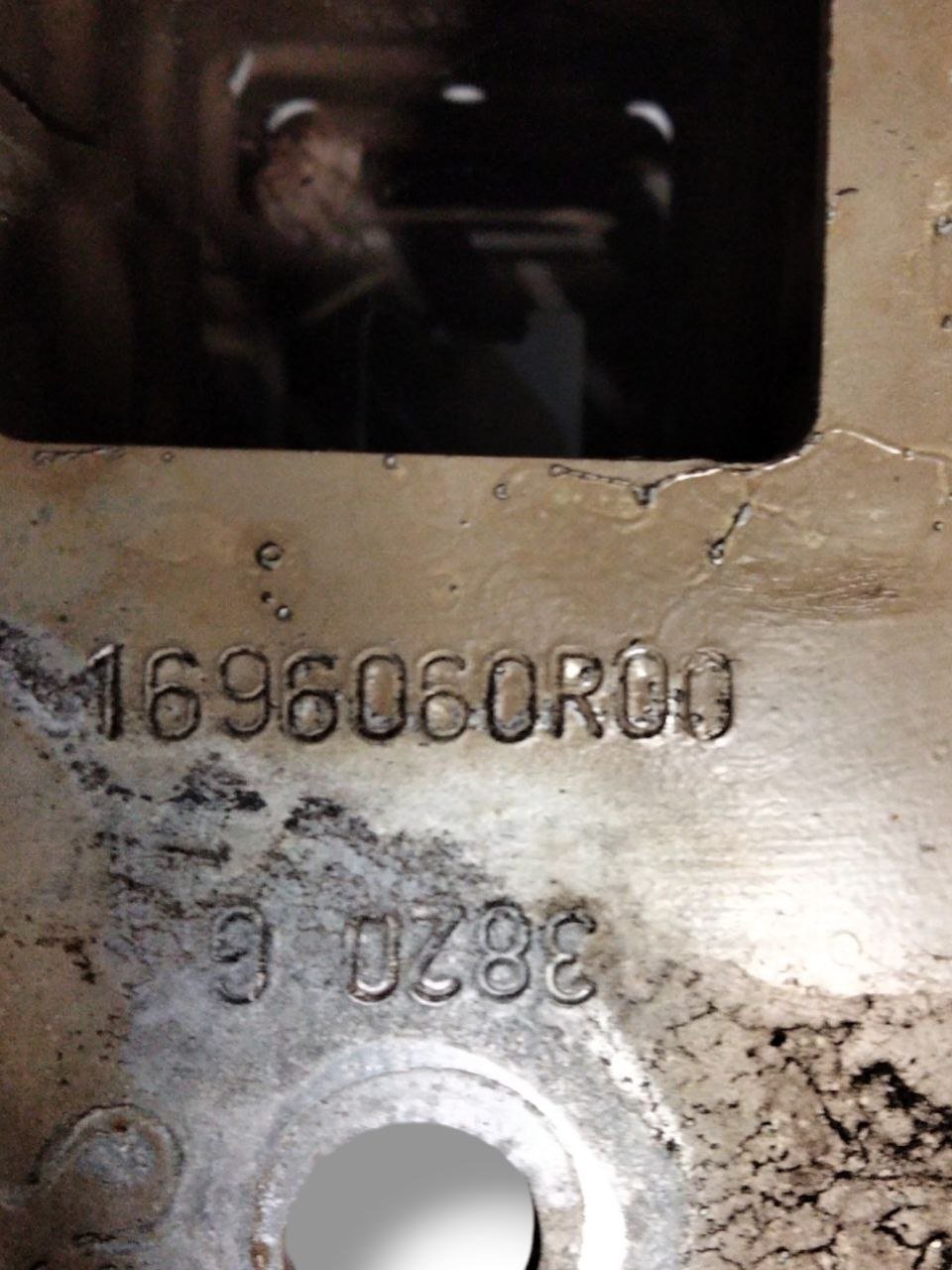 Traversa posteriore Peugeot 2008 ( 2019>)cod.1696070R00 - F&P CRASH SRLS - Ricambi Usati