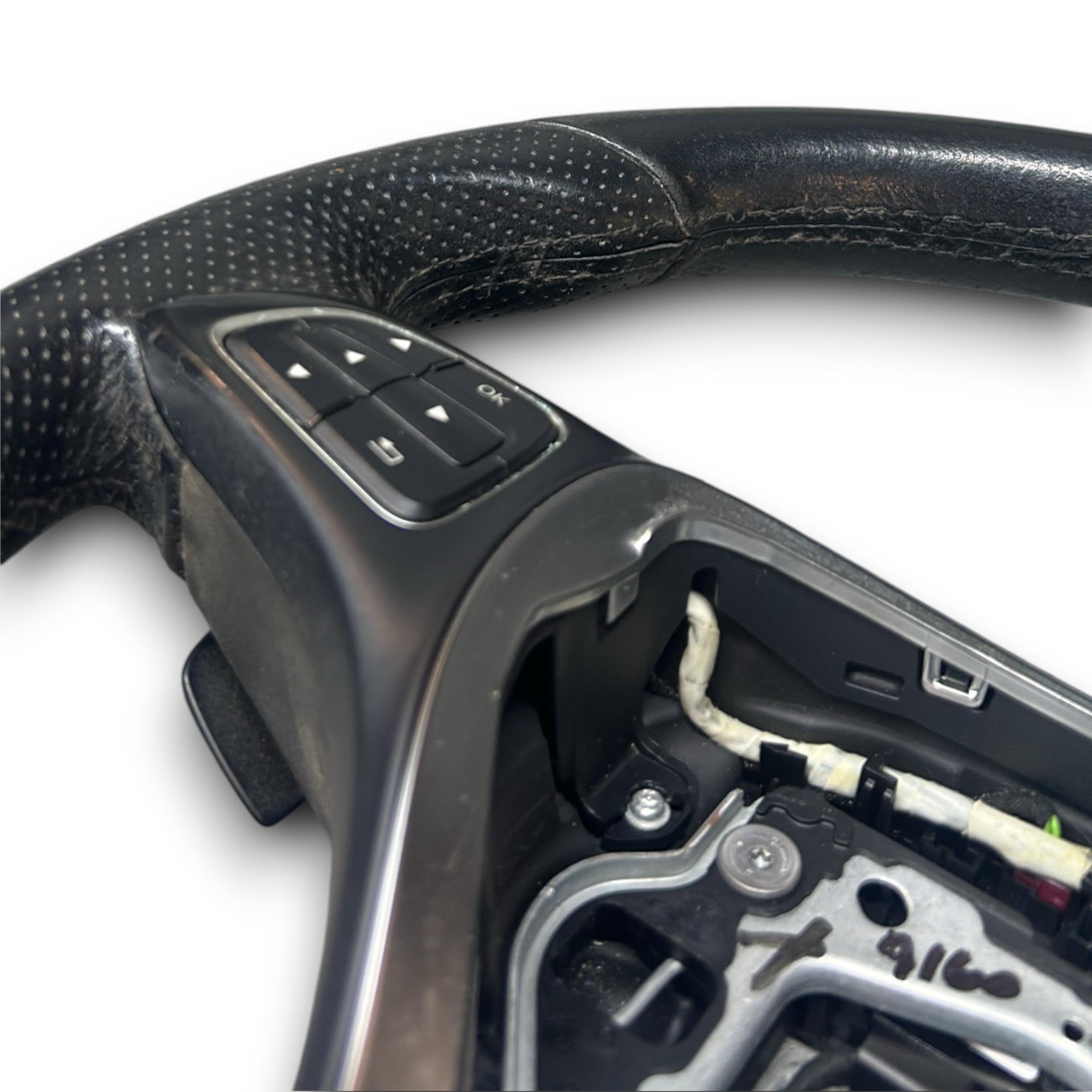Volante / Sterzo Mercedes Benz GLA (X156) cod.A0004607411 (2013 > 2019) - F&P CRASH SRLS - Ricambi Usati