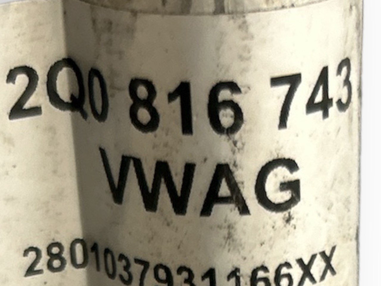 Volkswagen Polo VI (AW1) 1.0 Benzina (2017 > ) cod.2Q0816743AG Tubo Aria Condizionata - F&P CRASH SRLS - Ricambi Usati